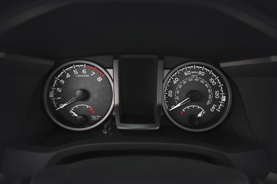  Toyota Tacoma TRD Off-Road Access Cab 2015 года  (фото 27 из 27)